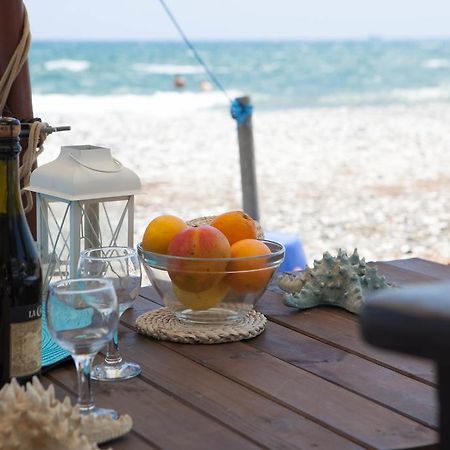Aquarian Beachfront Apartment Λάρνακα Εξωτερικό φωτογραφία