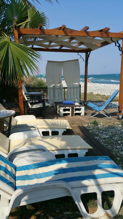 Aquarian Beachfront Apartment Λάρνακα Εξωτερικό φωτογραφία