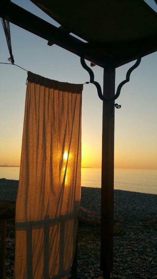 Aquarian Beachfront Apartment Λάρνακα Εξωτερικό φωτογραφία